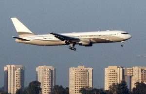 Boeing 767-33A-ER Private Jet - €150 millions - de Roman Abramovich, transporte jusqu'à 409 personnes, équipé avec système antimissile