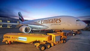 Un Airbus A380 de Emirates fait le plein de bio-kérosène - Photo Emirates
